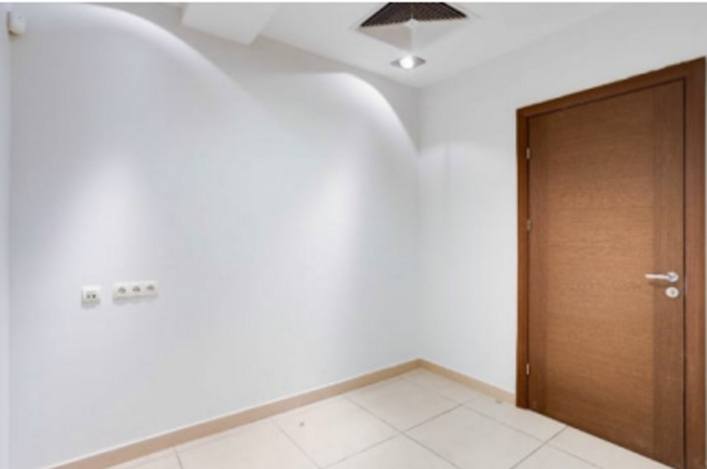 Особняк у набережной в центре Москвы