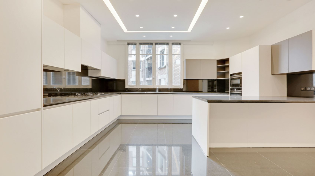 Дизайнерские апартаменты с видом на Эйфелеву башню