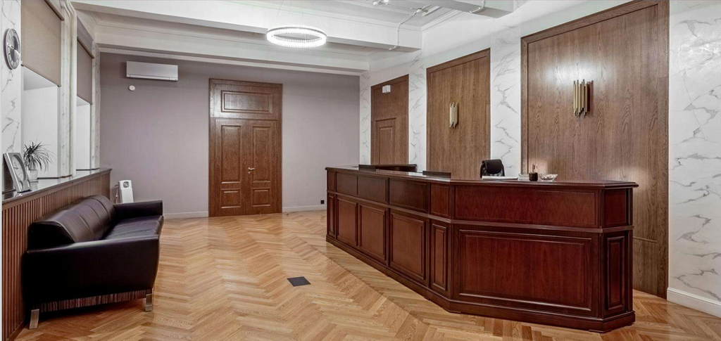 Историческое здание на Новорязанской