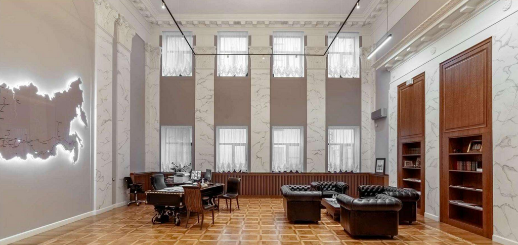 Историческое здание на Новорязанской