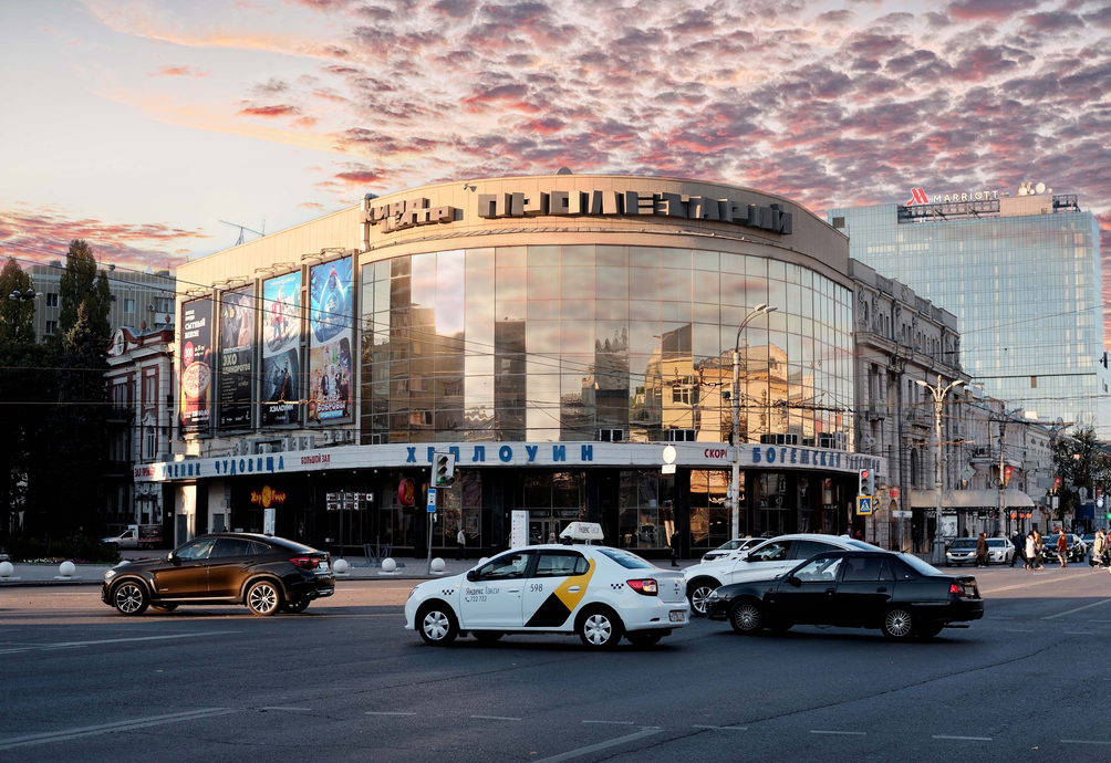 Продажа кинотеатра в центре Воронежа